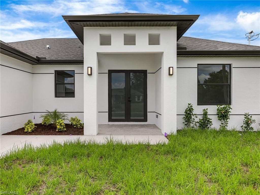 3219 43rd St W, Lehigh Acres, FL 33971-3