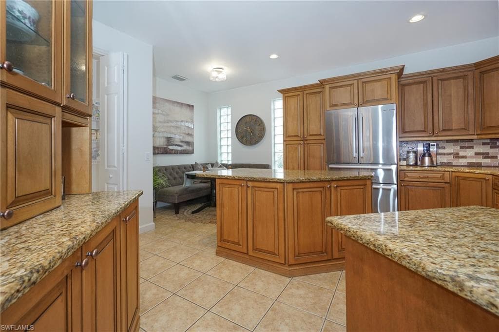 3188 Sundance Cir, Naples, FL 34109-19