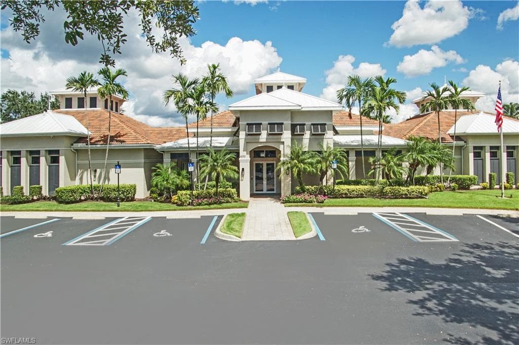 3188 Sundance Cir, Naples, FL 34109-34