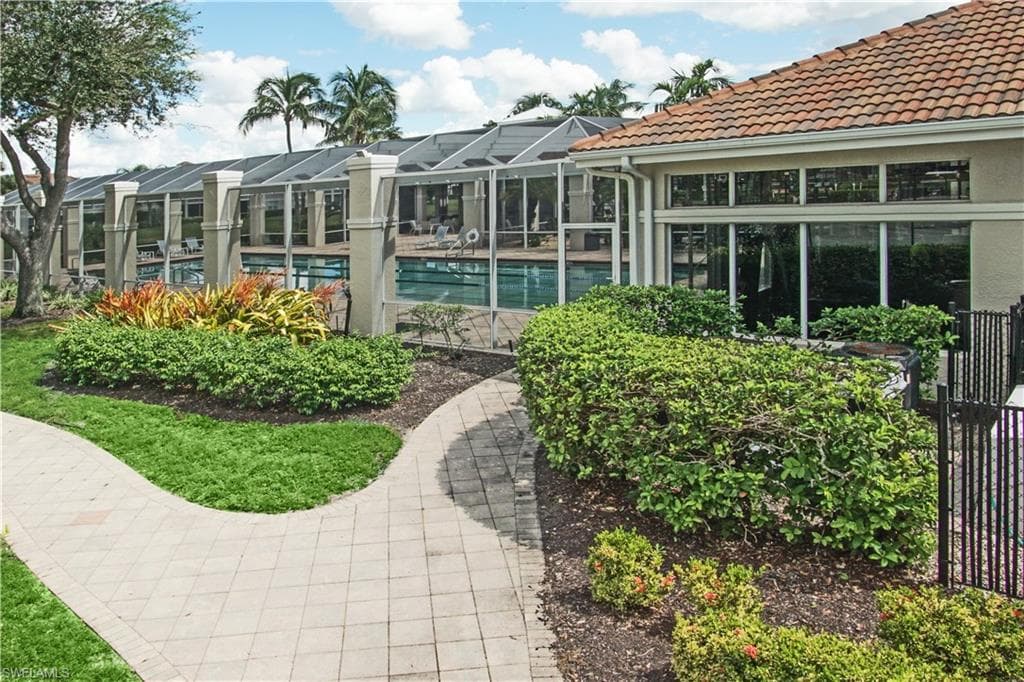 3188 Sundance Cir, Naples, FL 34109-36