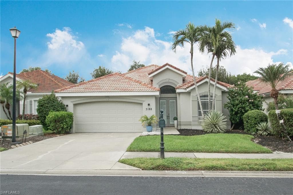 3188 Sundance Cir, Naples, FL 34109-3