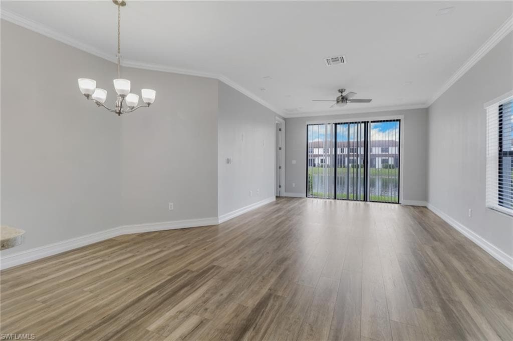 7948 Bristol Cir, Naples, FL 34120-9