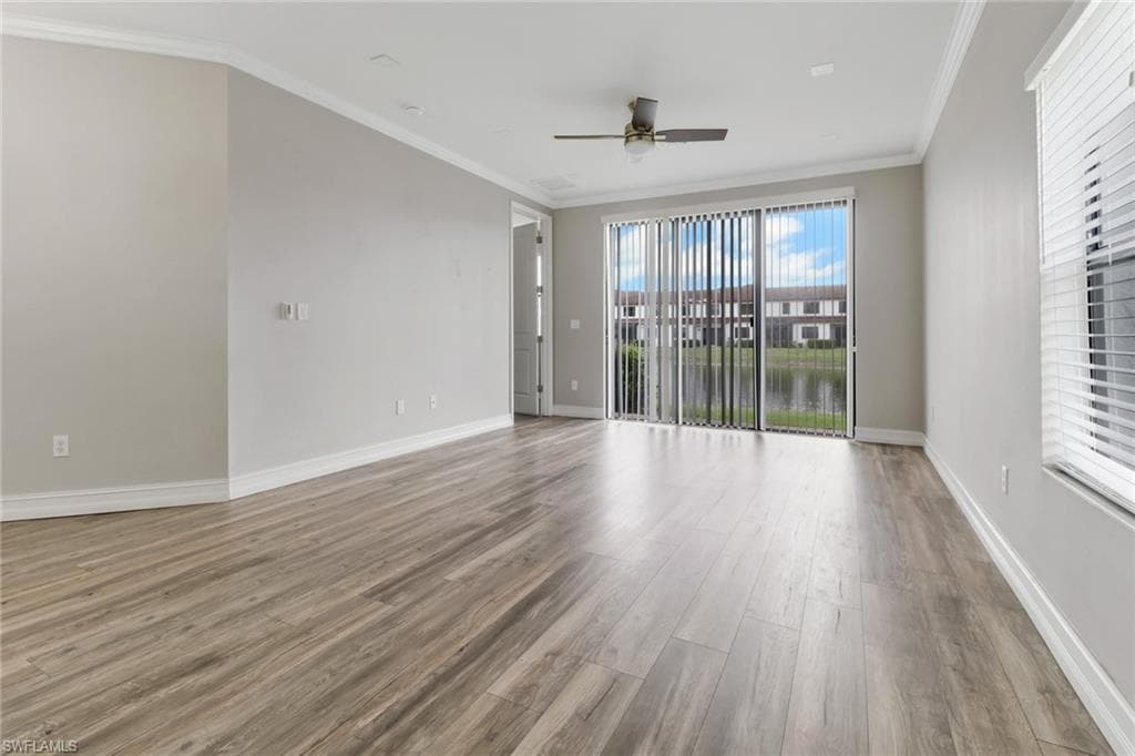 7948 Bristol Cir, Naples, FL 34120-11