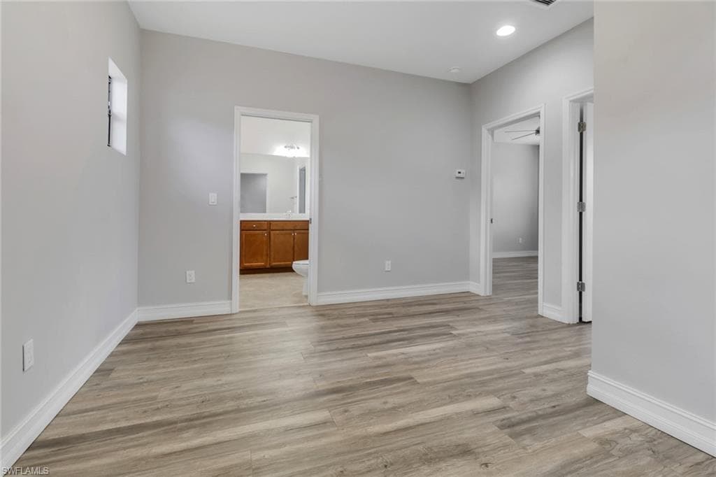 7948 Bristol Cir, Naples, FL 34120-19