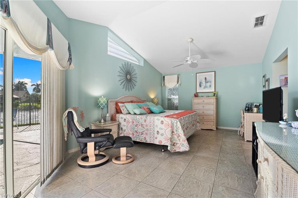 200 Saint James Way, Naples, FL 34104-16
