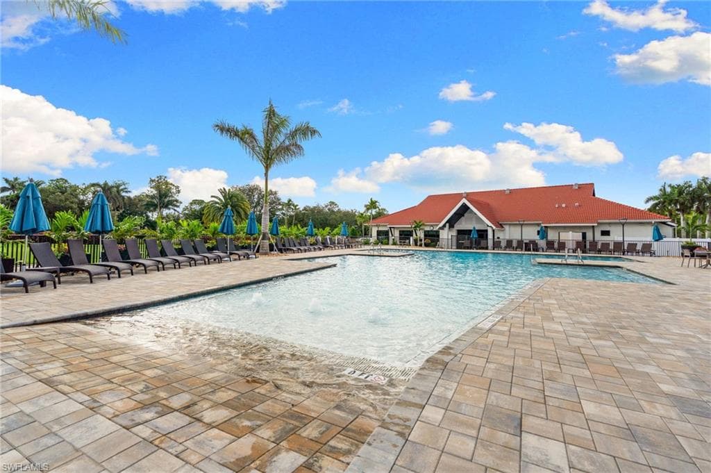 200 Saint James Way, Naples, FL 34104-43