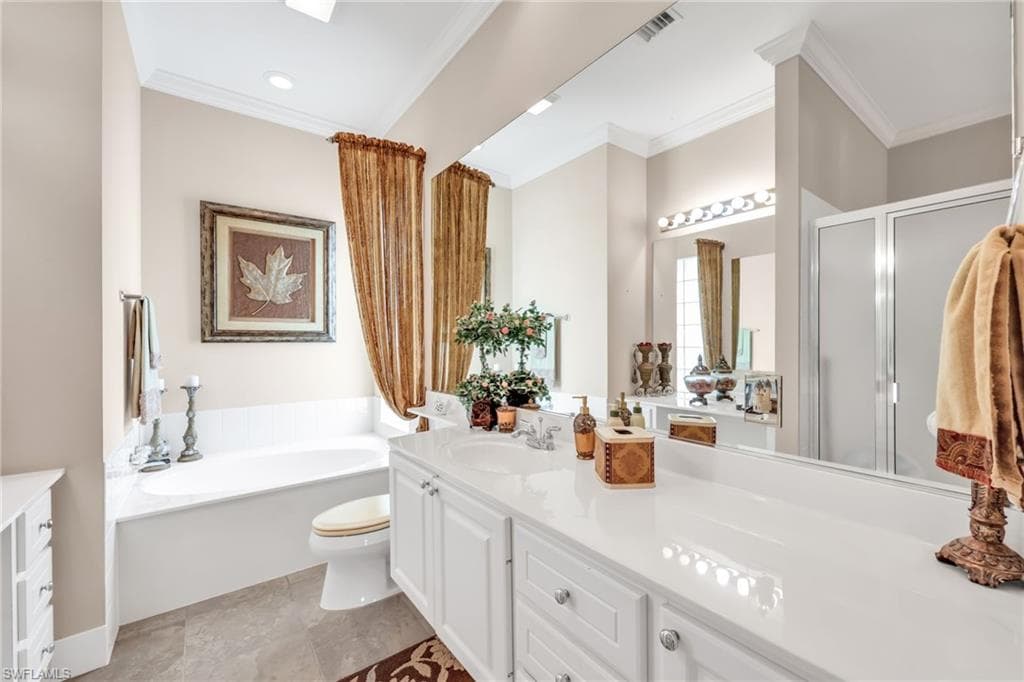 8591 Alessandria Ct, Naples, FL 34114-20