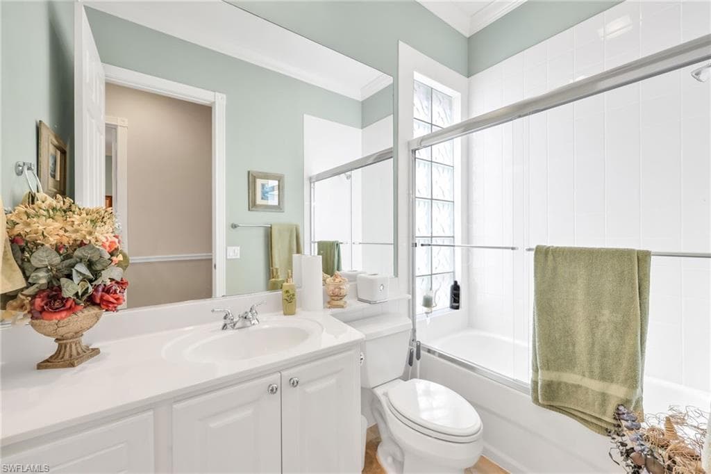 8591 Alessandria Ct, Naples, FL 34114-26