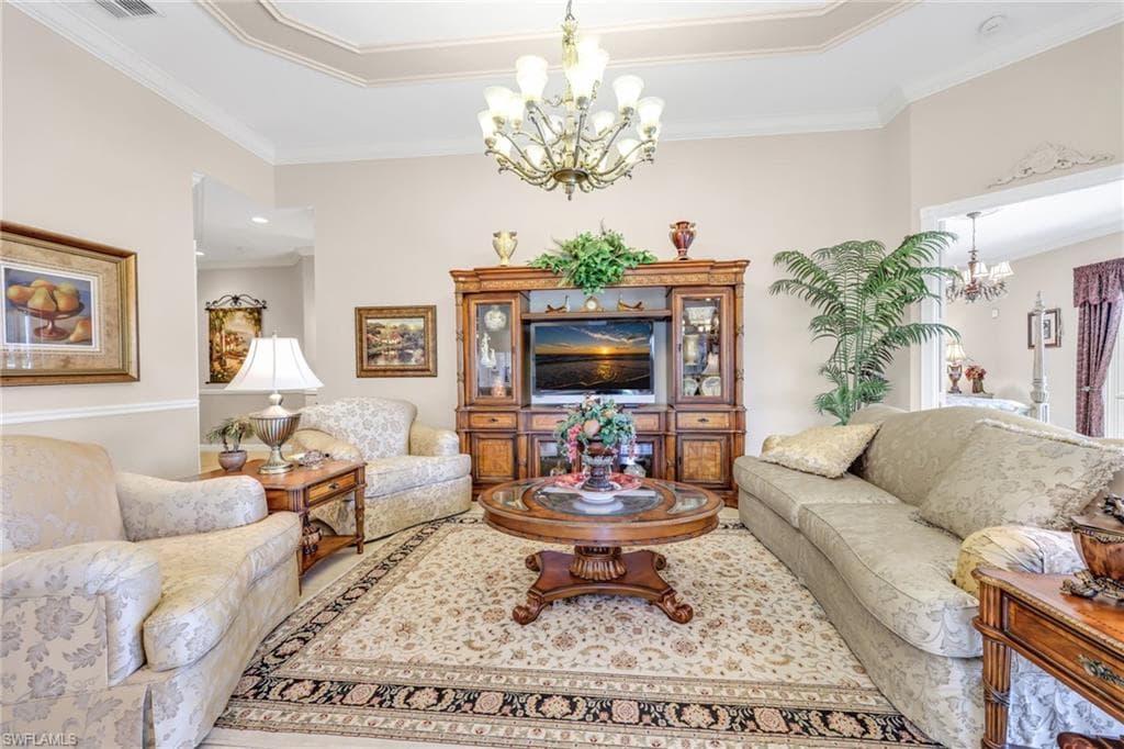 8591 Alessandria Ct, Naples, FL 34114-5