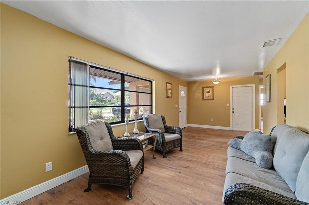 7220 Hendry Creek Dr, Fort Myers, FL 33908-14