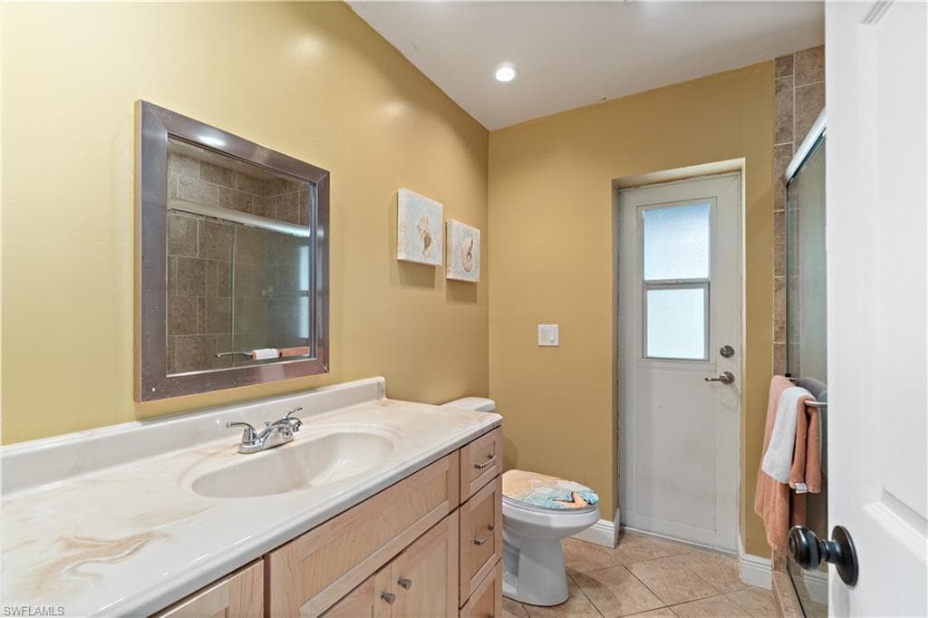 7220 Hendry Creek Dr, Fort Myers, FL 33908-24