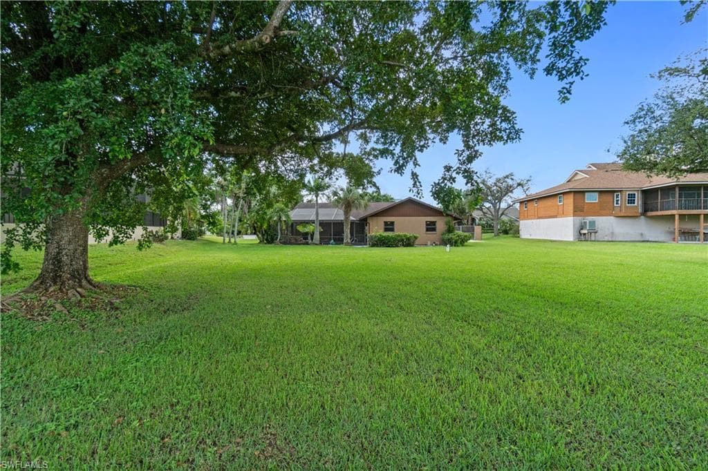 7220 Hendry Creek Dr, Fort Myers, FL 33908-28