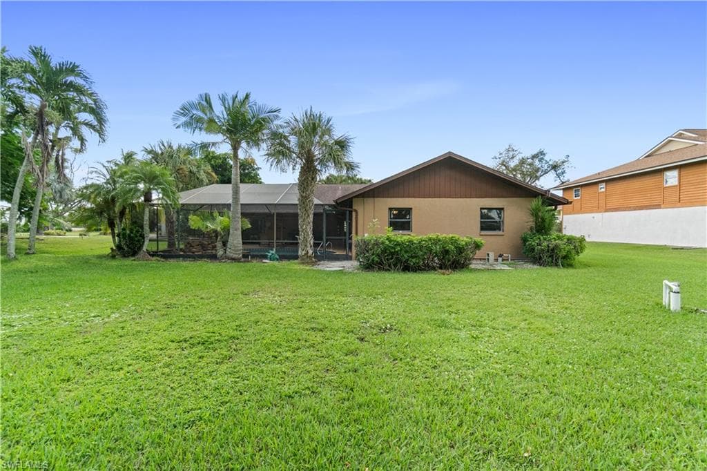 7220 Hendry Creek Dr, Fort Myers, FL 33908-29