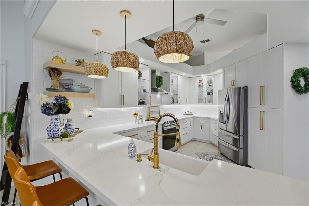 469 Persian Ct, Marco Island, FL 34145-9