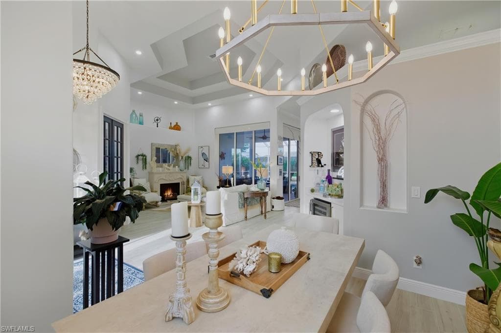 469 Persian Ct, Marco Island, FL 34145-14