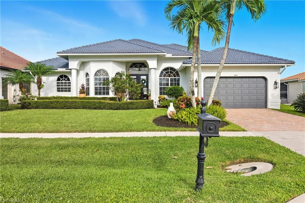 469 Persian Ct, Marco Island, FL 34145-1