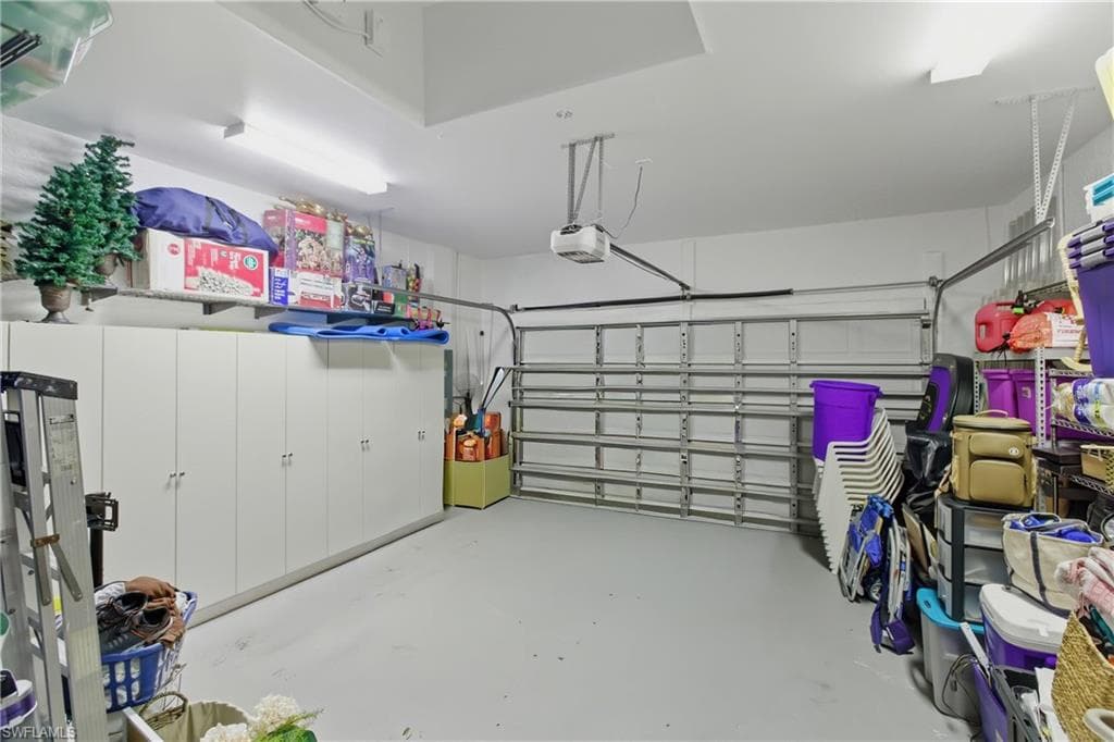 469 Persian Ct, Marco Island, FL 34145-33