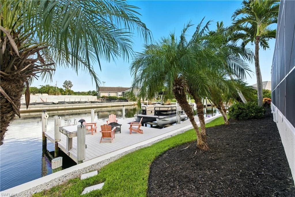 469 Persian Ct, Marco Island, FL 34145-40