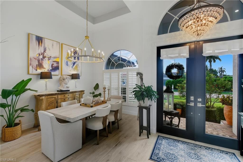 469 Persian Ct, Marco Island, FL 34145-4