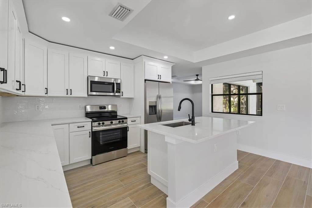 4396 Beechwood Lake Dr, Naples, FL 34112-16