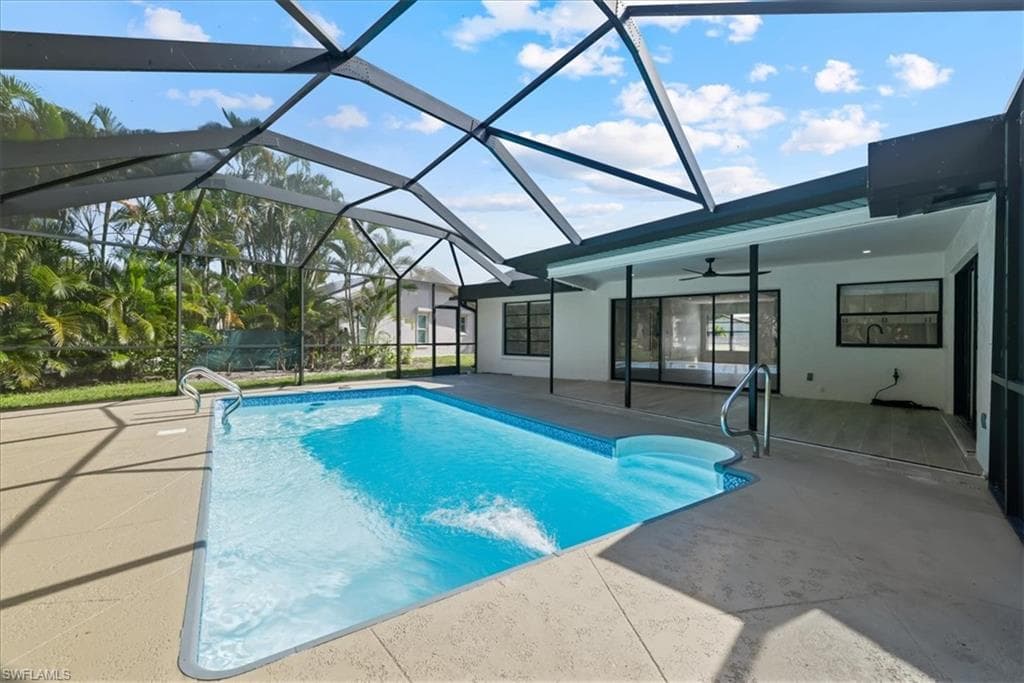 4396 Beechwood Lake Dr, Naples, FL 34112-36