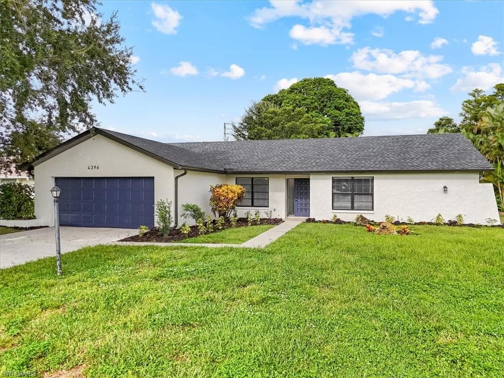 4396 Beechwood Lake Dr, Naples, FL 34112-3