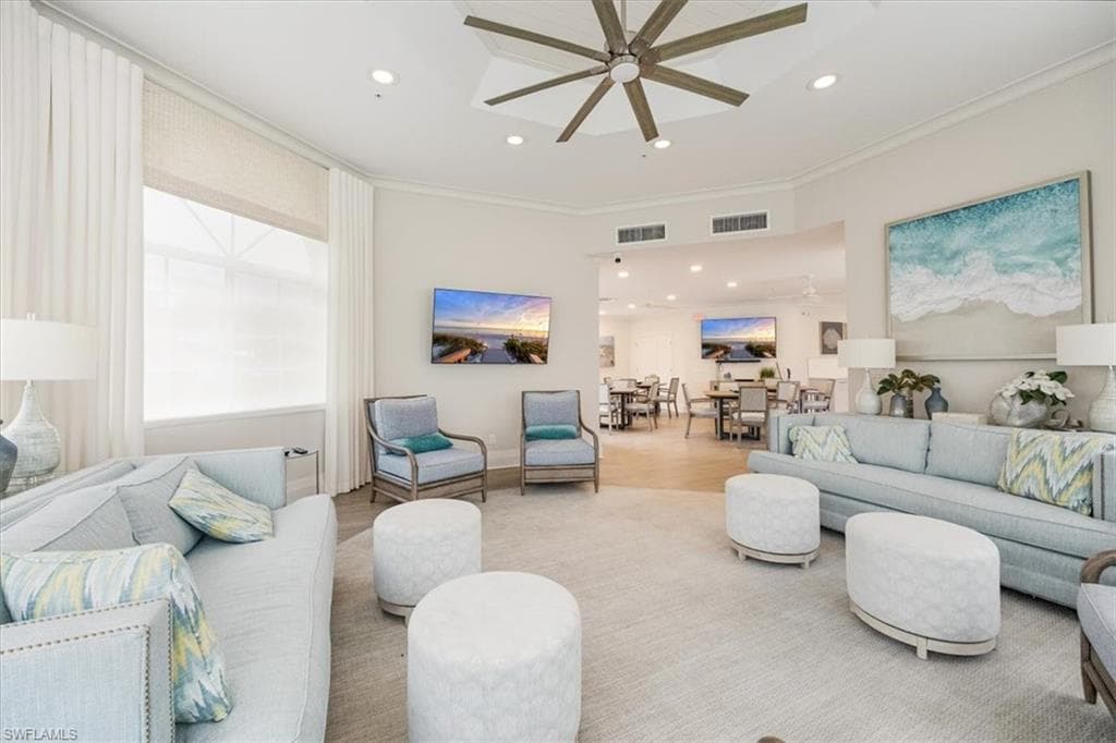 7725 Pebble Creek Cir 303, Naples, FL 34108-29