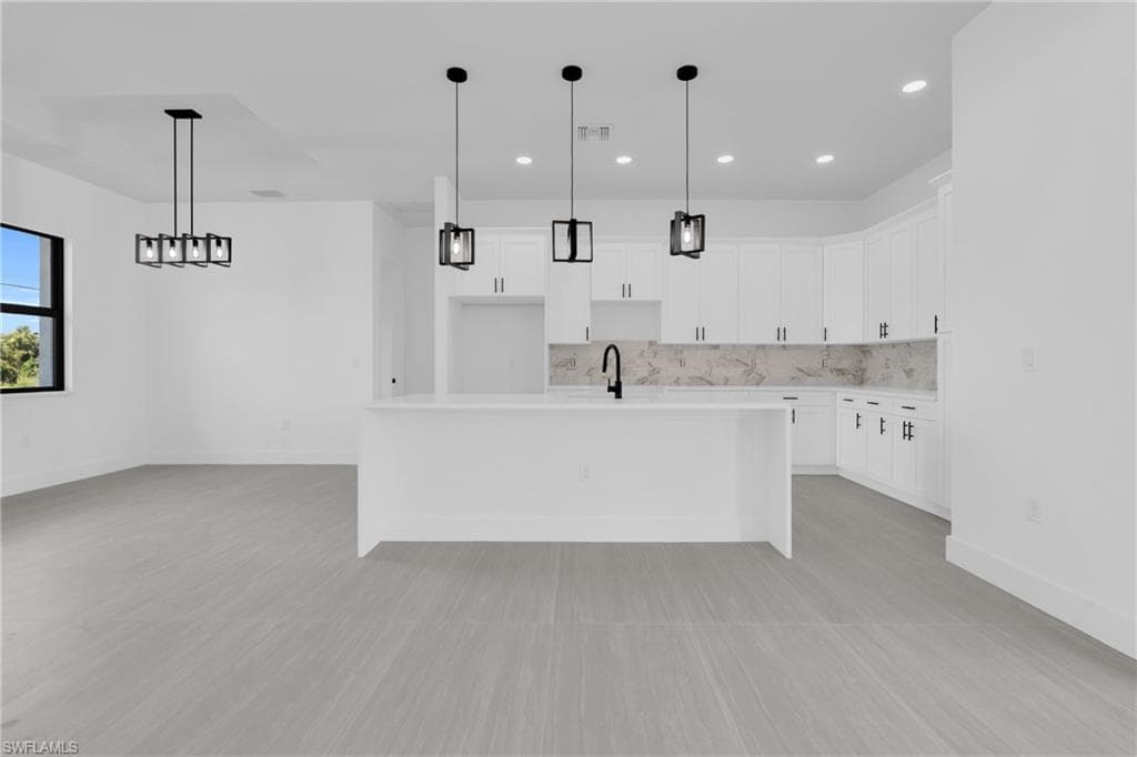 3204 34th St SW, Lehigh Acres, FL 33976-10