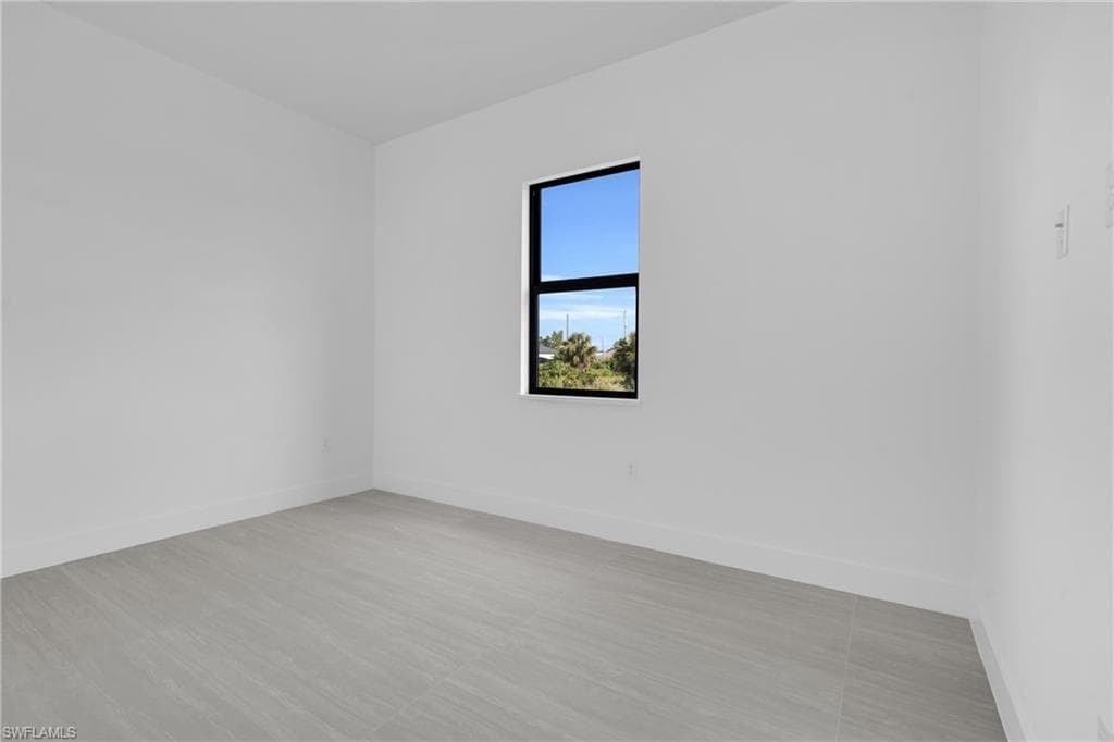 3204 34th St SW, Lehigh Acres, FL 33976-2