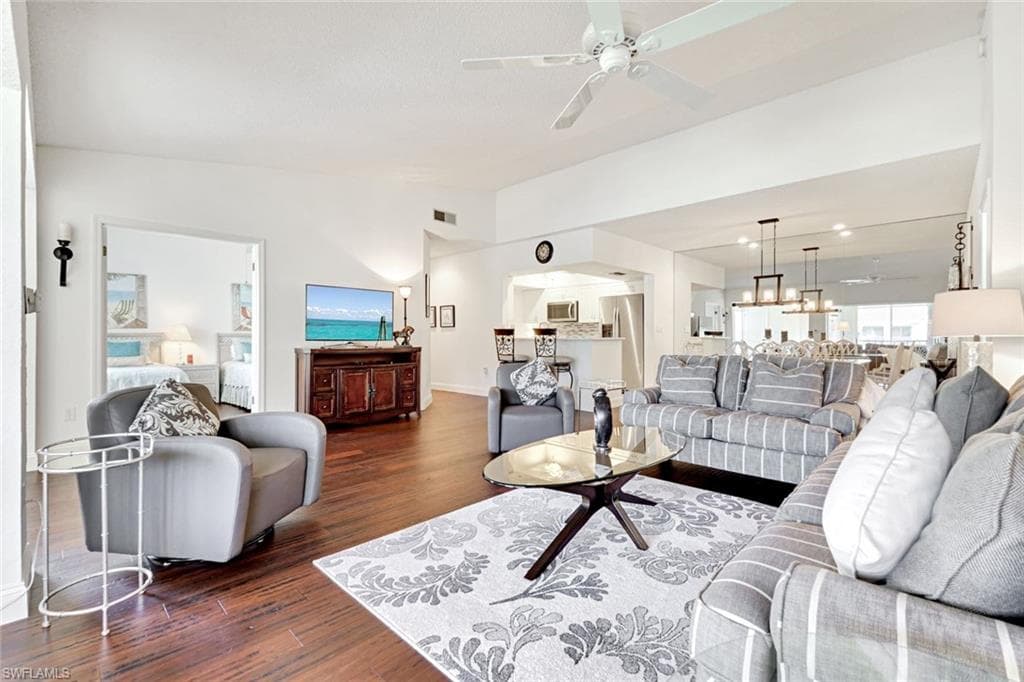 109 Tuscana Ct 308, Naples, FL 34119-2