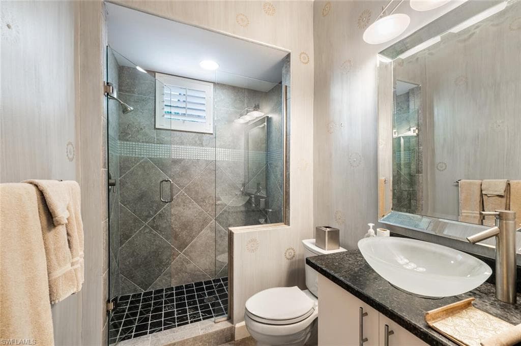 3019 Lancaster Dr 3, Naples, FL 34105-25