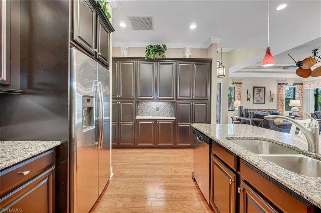 9149 Isla Bella Cir, Bonita Springs, FL 34135-13