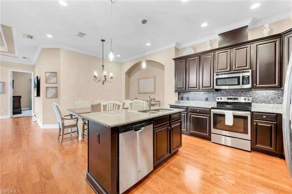 9149 Isla Bella Cir, Bonita Springs, FL 34135-3