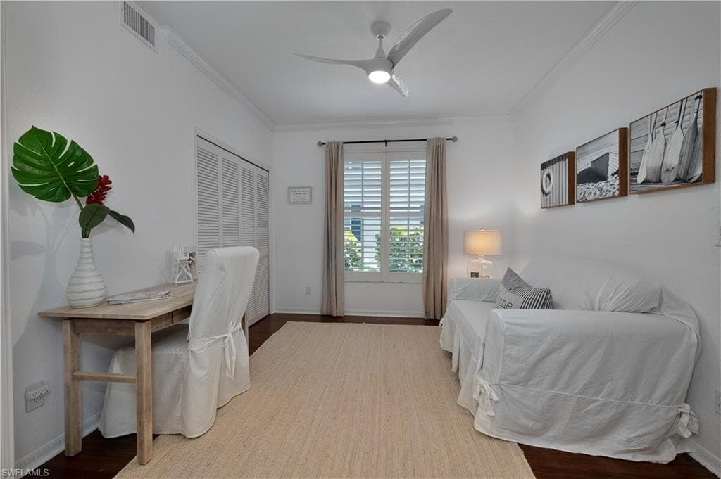 7058 Barrington Cir 102, Naples, FL 34108-15