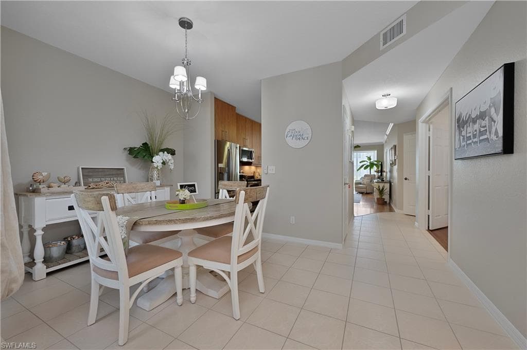 7058 Barrington Cir 102, Naples, FL 34108-16