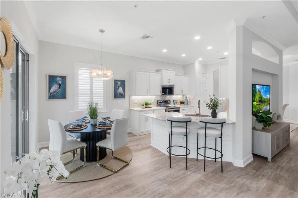 9520 Ironstone Ter 202, Naples, FL 34120-11