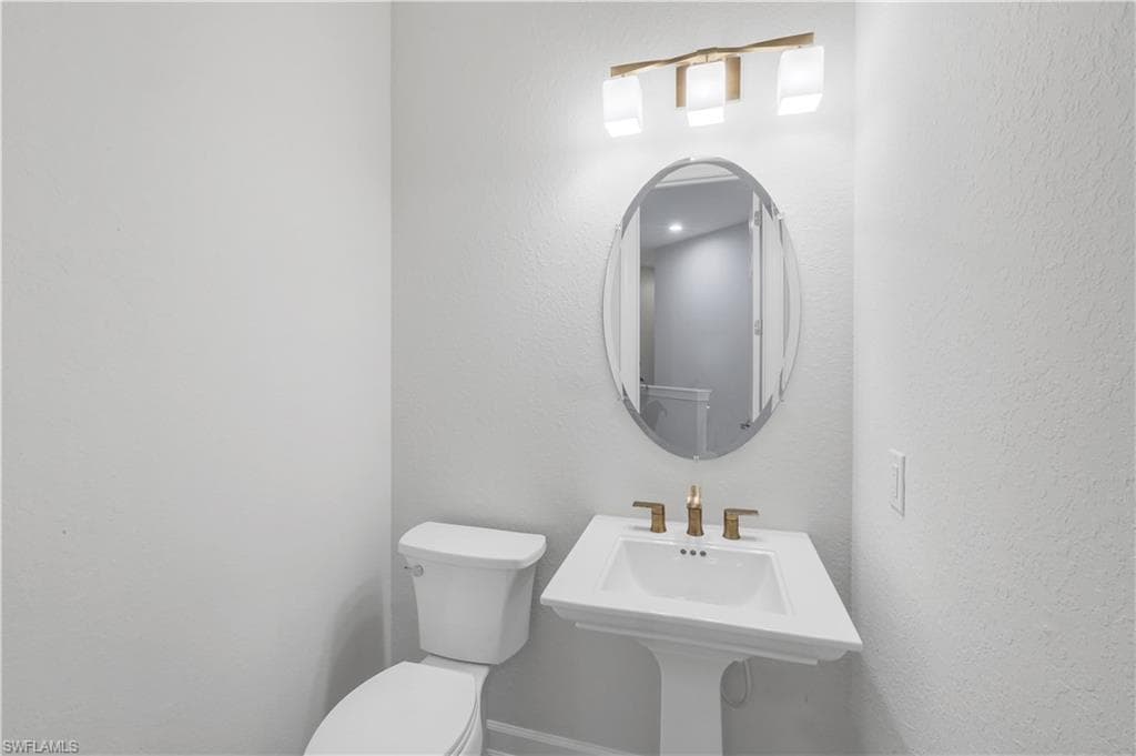 9520 Ironstone Ter 202, Naples, FL 34120-26