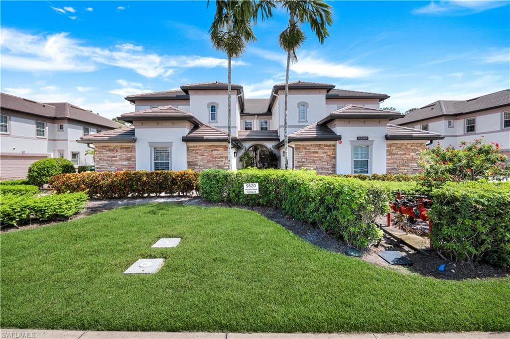 9520 Ironstone Ter 202, Naples, FL 34120-2