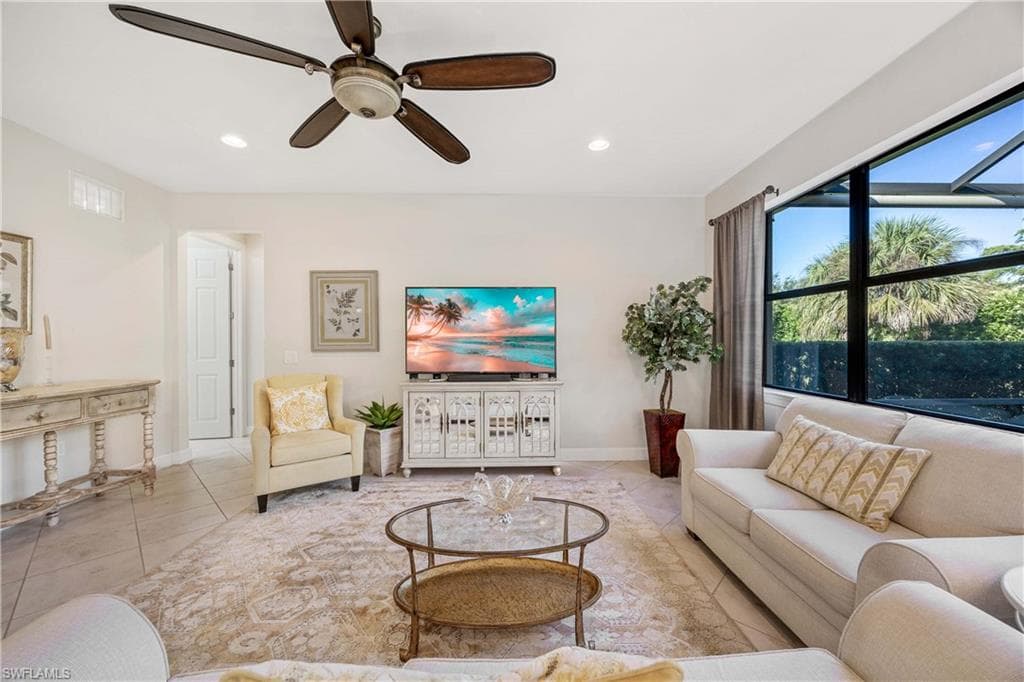 7248 Live Oak Dr, Naples, FL 34114-10