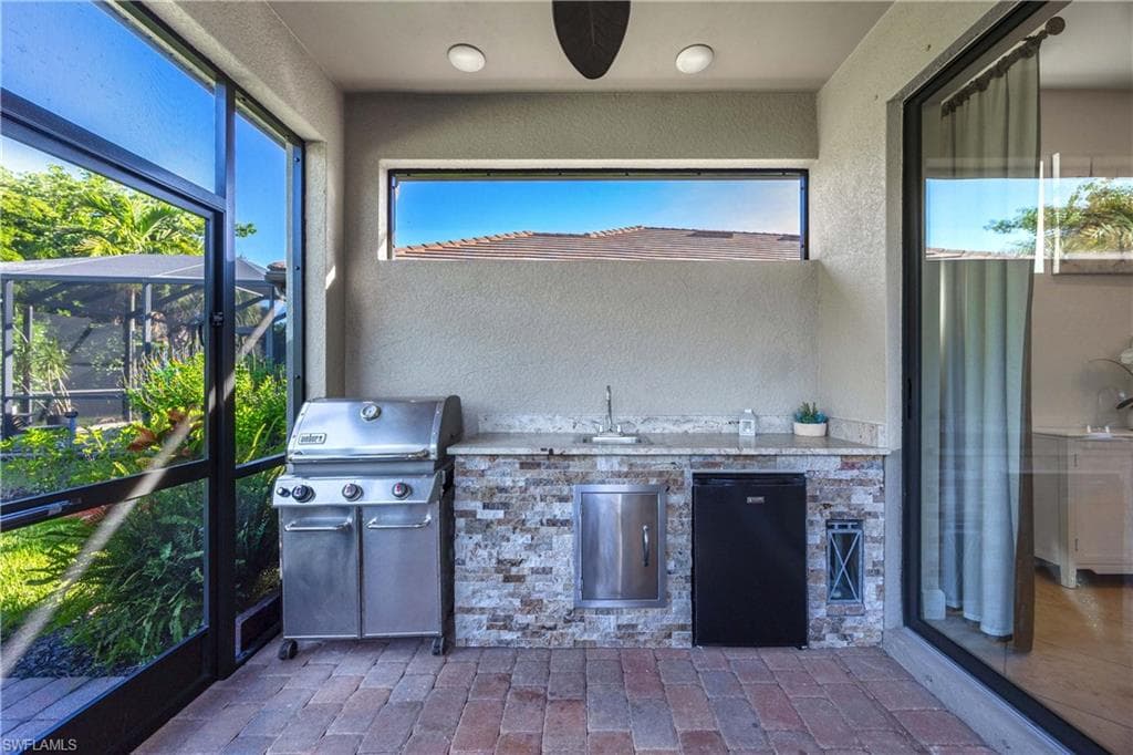 7248 Live Oak Dr, Naples, FL 34114-29