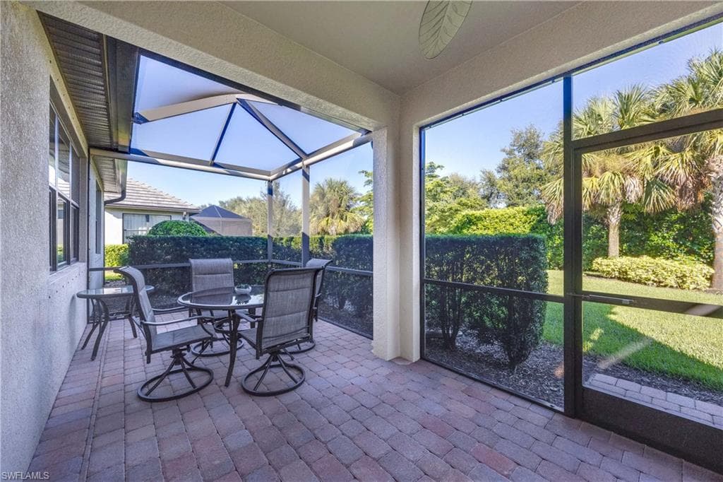 7248 Live Oak Dr, Naples, FL 34114-30