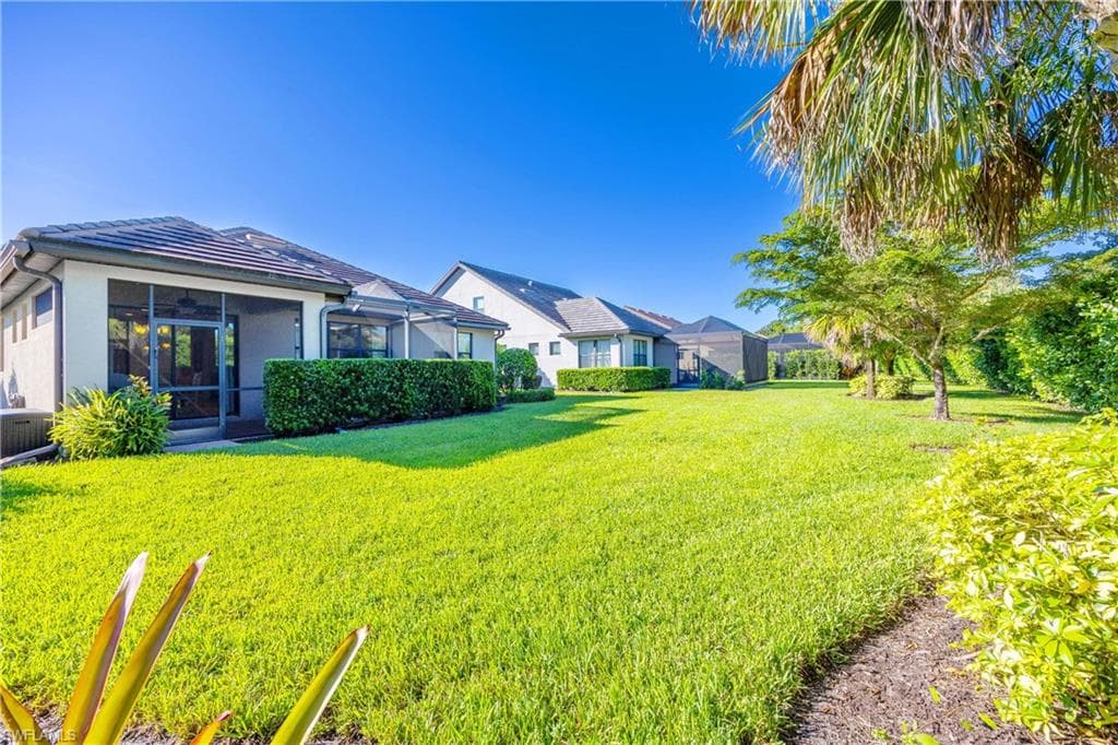 7248 Live Oak Dr, Naples, FL 34114-31