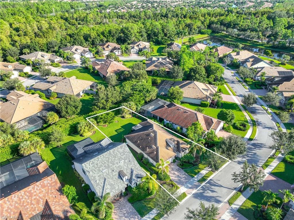 7248 Live Oak Dr, Naples, FL 34114-33