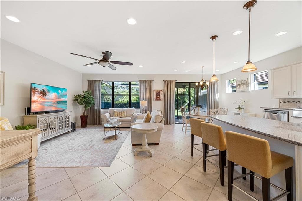 7248 Live Oak Dr, Naples, FL 34114-5