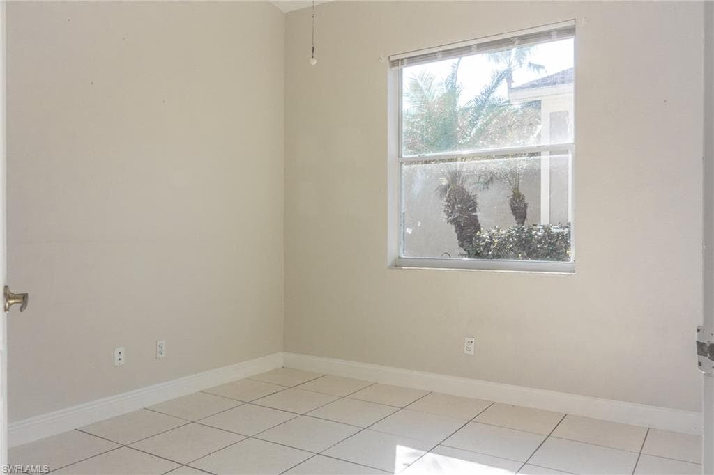 8771 Ibis Cove Cir, Naples, FL 34119-13