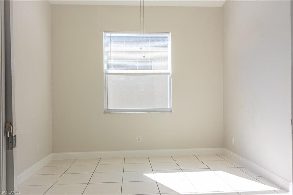 8771 Ibis Cove Cir, Naples, FL 34119-16