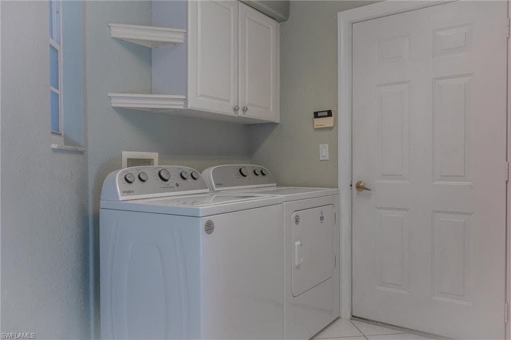 8771 Ibis Cove Cir, Naples, FL 34119-17