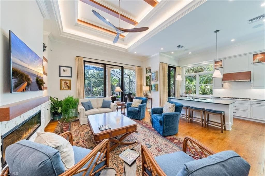 18051 Lagos Way, Naples, FL 34110-7