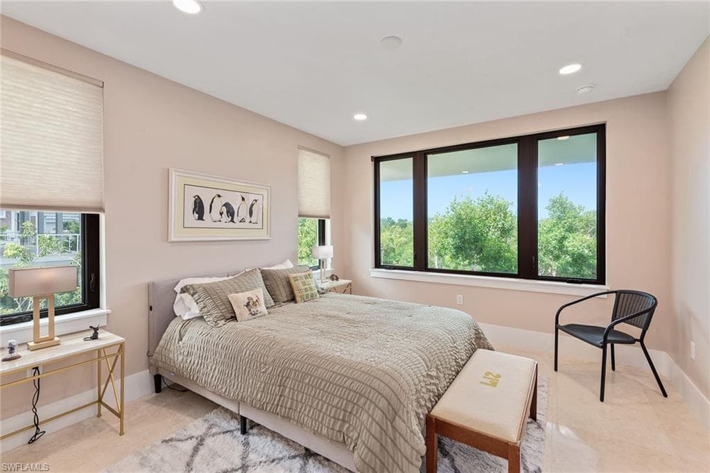 706 Waterside Dr, Marco Island, FL 34145-15