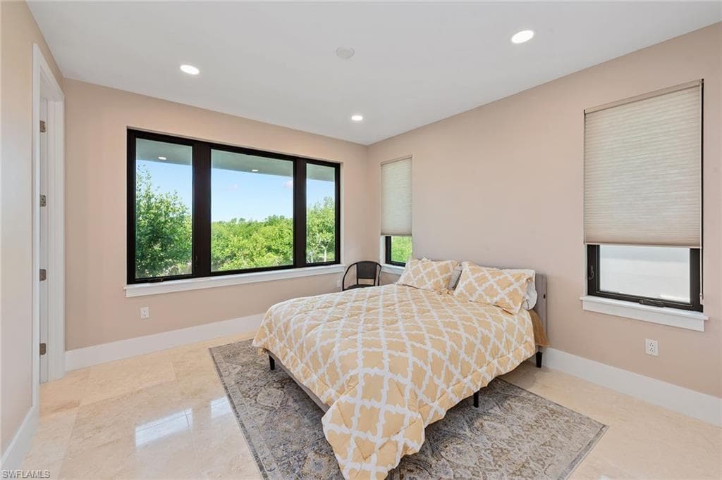 706 Waterside Dr, Marco Island, FL 34145-18